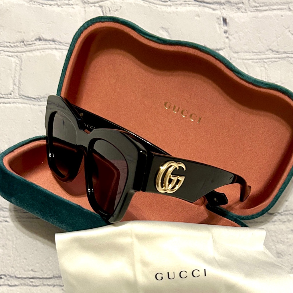 Like New Black Gucci Gg Sunglasses (Size Large)
